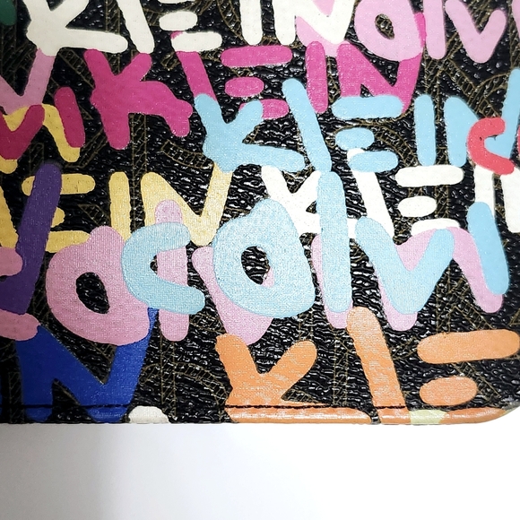 Calvin Klein wristlet Graffiti logo pouch - Picture 8 of 11